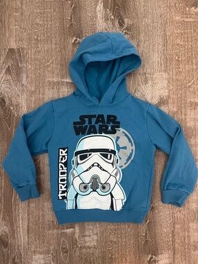 Star Wars NWOT Storm Trooper Hoodie size 4T
